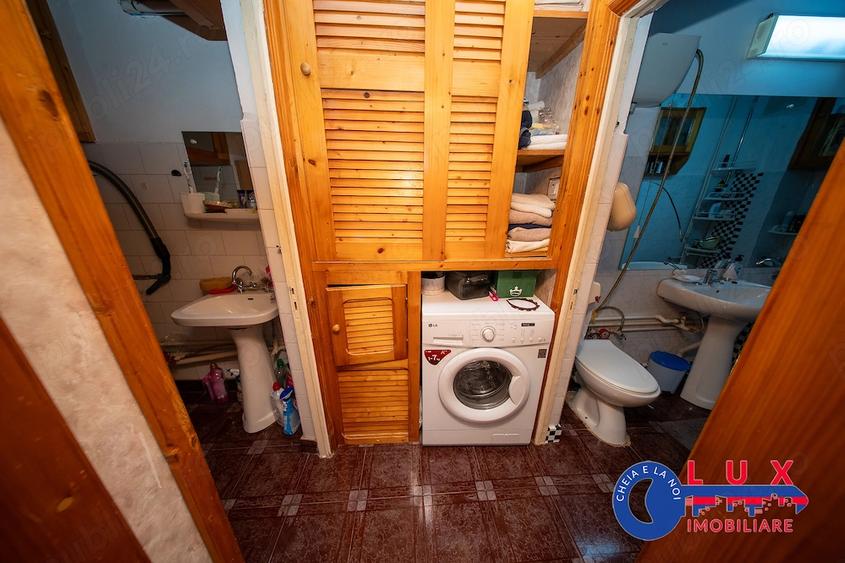 Apartament cu 3 camere decomandat în Babadag
