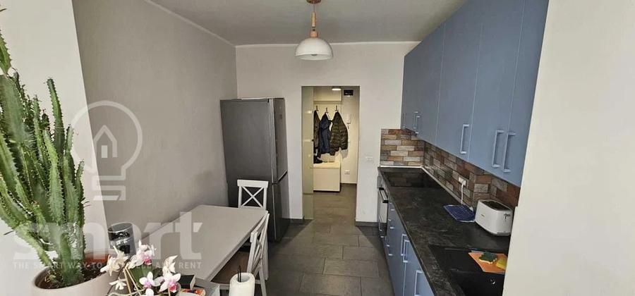 Apartament cu 2 camere semidecomandat, mobilat în Central
