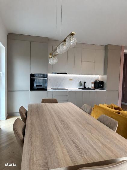Apartament cu 3 camere în Unirii