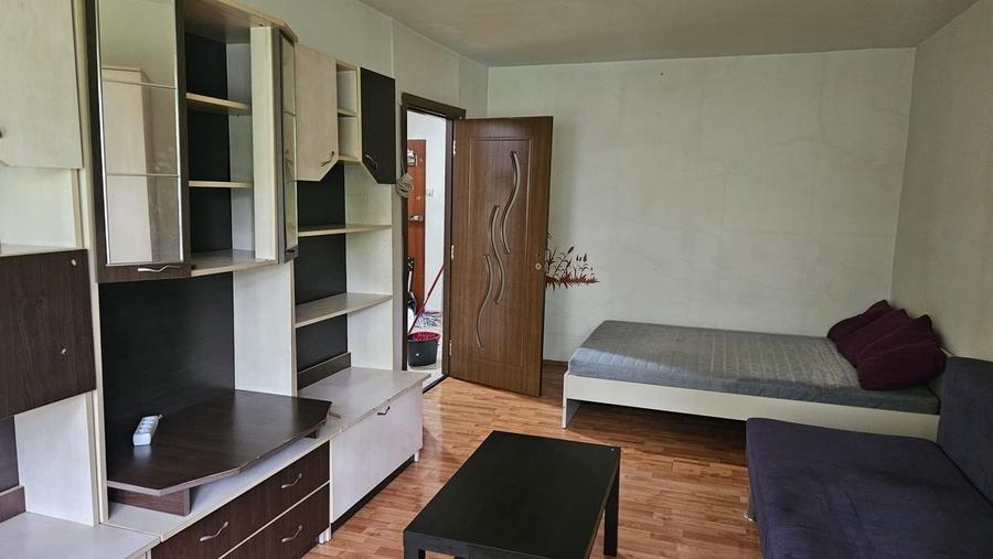 Garsonieră decomandată, mobilată în Lacul Tei