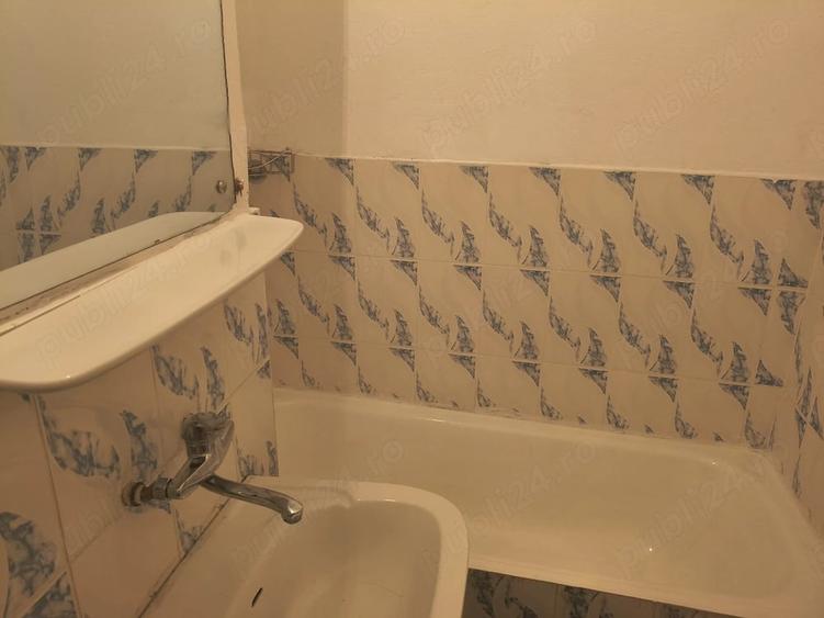 Garsonieră decomandată în Central