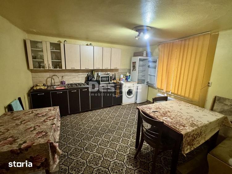 Casă cu 2 camere cu Teren 850 Mp în Central