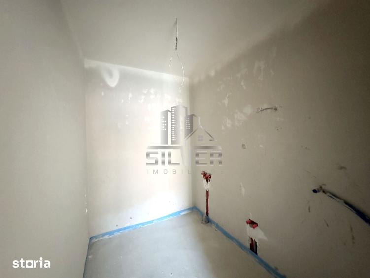 Casă cu 4 camere cu Teren 180 Mp în Florești