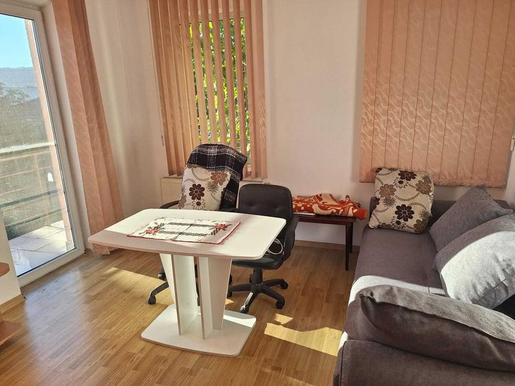 Apartament cu 2 camere decomandat în Florești