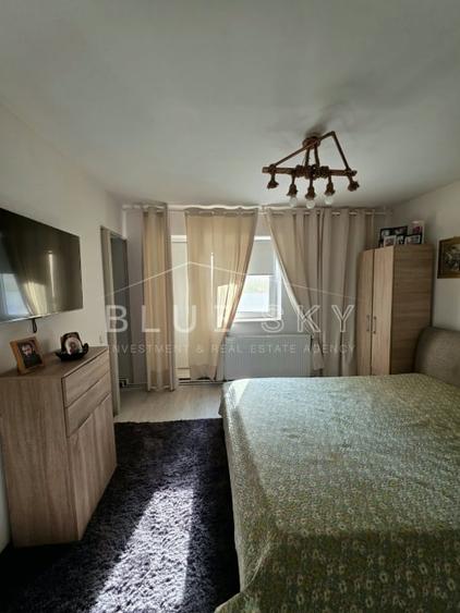 Apartament cu 3 camere decomandat, mobilat în Kamsas