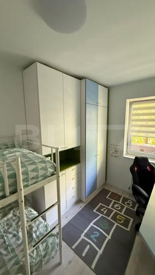 Apartament cu 3 camere decomandat, mobilat în Sud