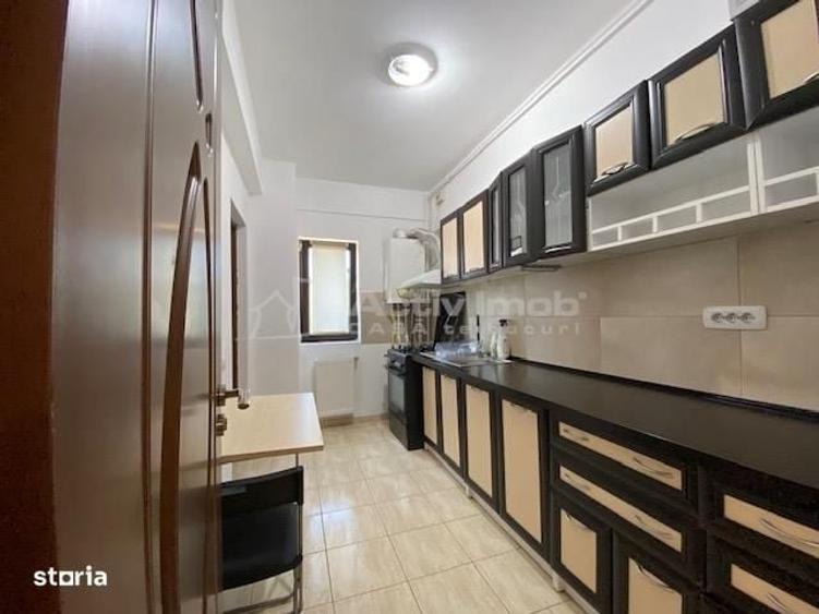 Apartament cu 3 camere în Sisești