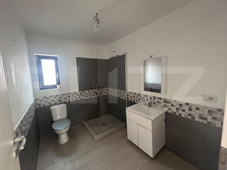 Casă cu 4 camere cu Teren 350 Mp în Central
