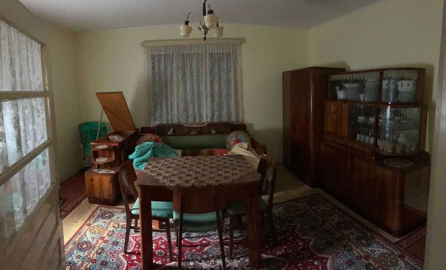 Casă cu 3 camere în Moldovenești
