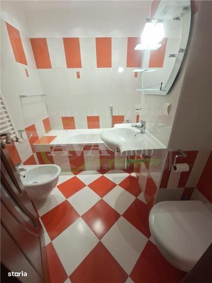 Apartamnet 3 decomandate, etaj 2, cu 2 bai, centrala, zona Ura - 4