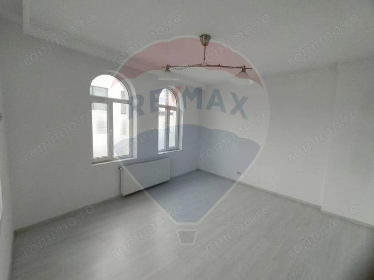 Casă cu 2 camere cu Teren 212 Mp în Ultracentral