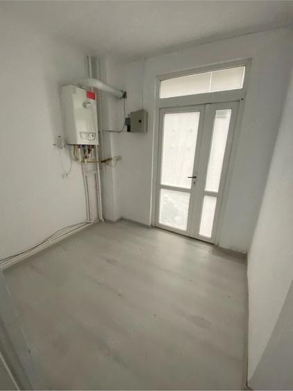 Spațiu comercial, de 60 mp, în Central