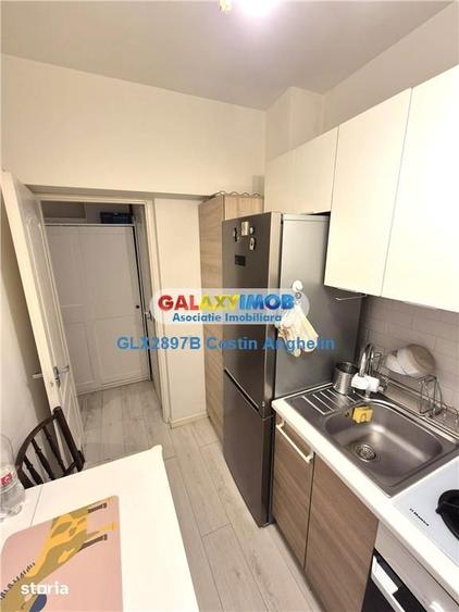 Apartament cu 2 camere semidecomandat, mobilat în Romană