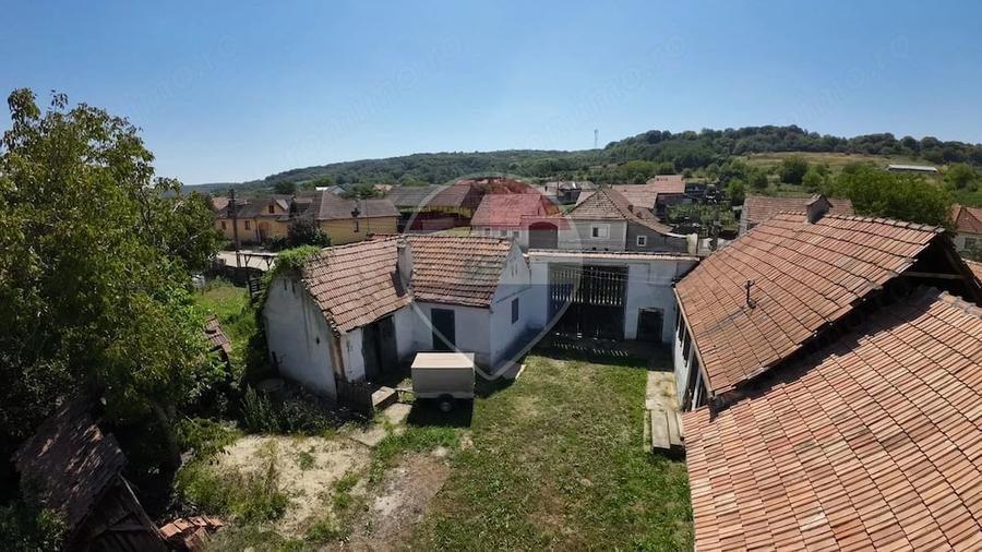 Casă cu 2 camere cu Teren 1169 Mp în Țapu