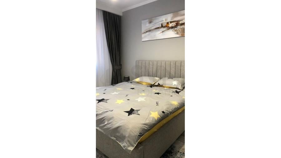 Apartament cu 4 camere decomandat, mobilat în Jiului