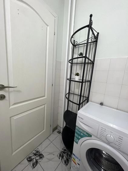 Apartament cu 2 camere semidecomandat în Tipografilor