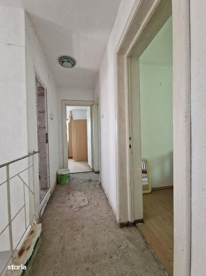 Casă cu 4 camere în Sud