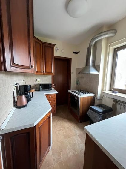 Apartament cu 5 camere semidecomandat în Unirii