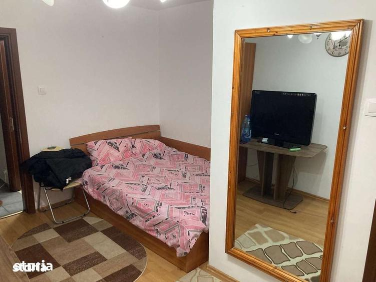 Garsonieră decomandată în Central