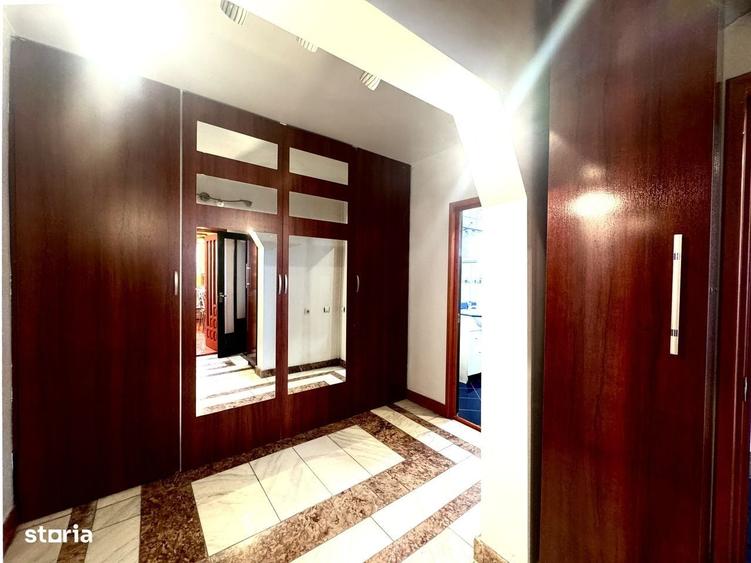 Apartament cu 2 camere în Mazepa 2