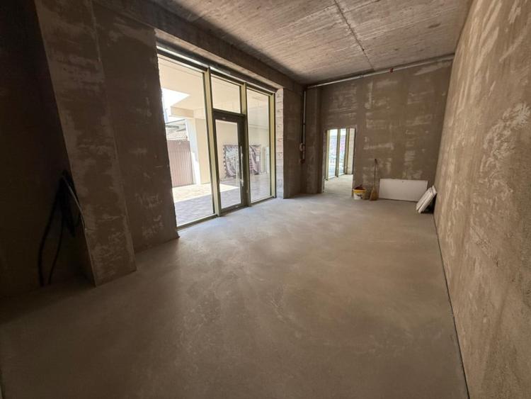 Spațiu comercial, de 100 mp, în Central