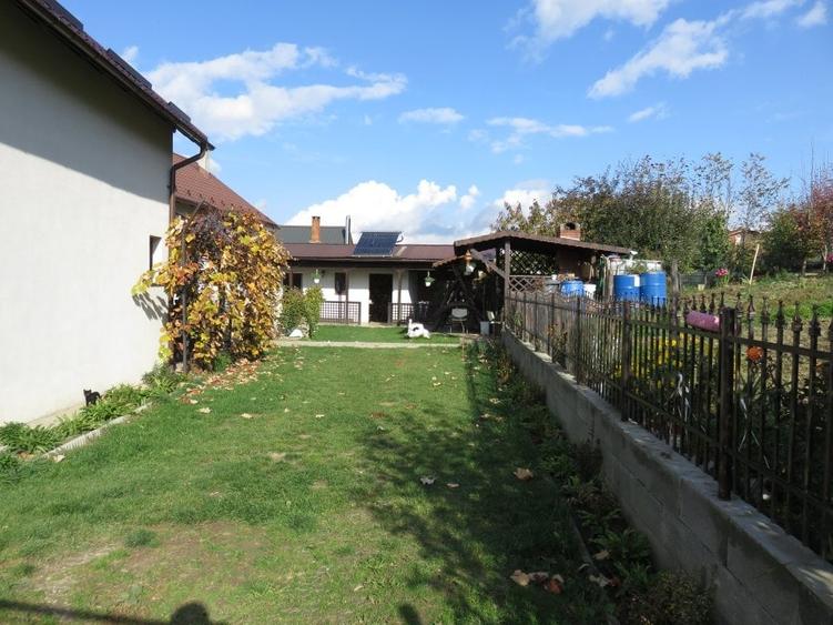 Casă individuală cu 5 camere cu Canalizare în Sânnicoară
