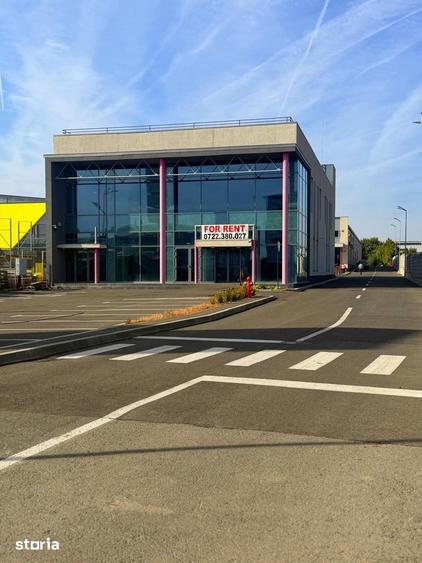 Spațiu comercial, de 1,200 mp, în Central