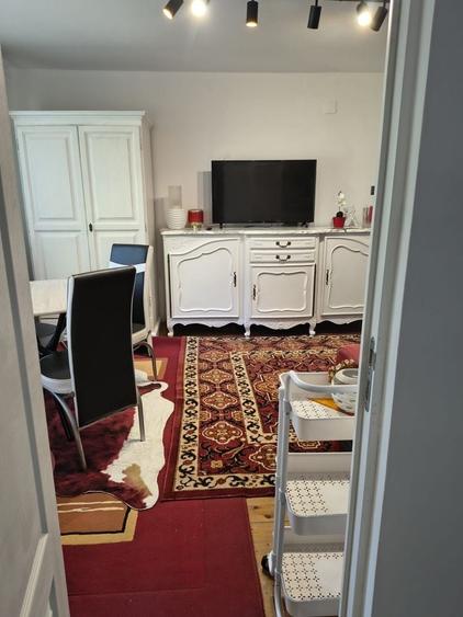 Apartament cu 2 camere semidecomandat în Micro 15