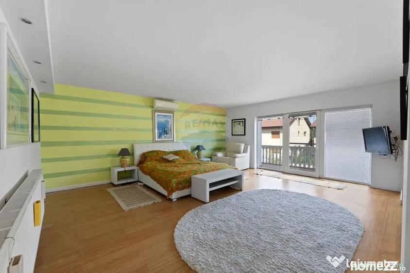 Casă cu 4 camere cu Teren 921 Mp în Subcetate