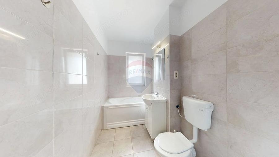 Apartament cu 2 camere decomandat în Sânpetru