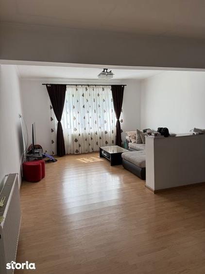 Casă cu 3 camere cu Teren 160 Mp în Mihăești