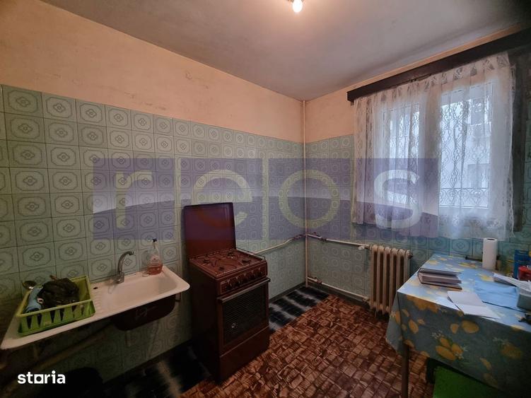 VANZARE 3 CAMERE - DECOMANDAT- CALEA DOROBANTI - 13