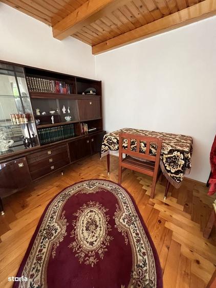 Casă cu 4 camere în Corbșori