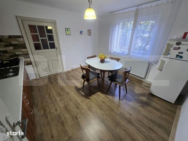 Casă cu 4 camere în Broșteni