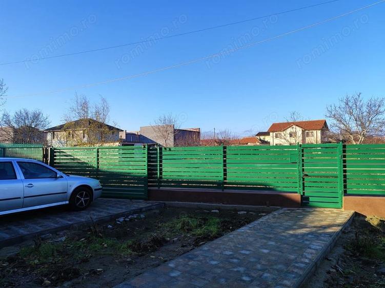Casă cu 3 camere cu Teren 330 Mp în Valu lui Traian