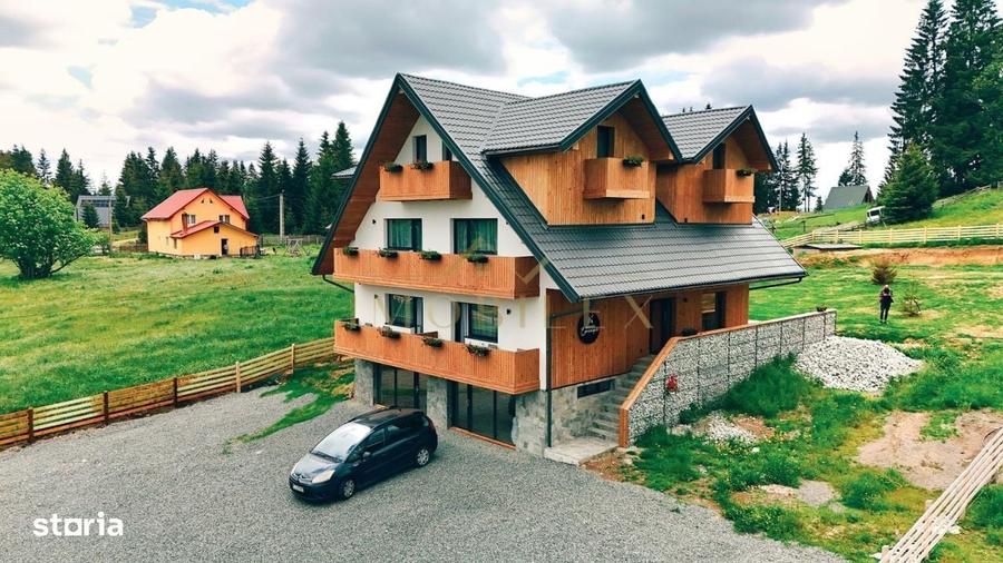 Spațiu comercial, de 360 mp, în Mărișel