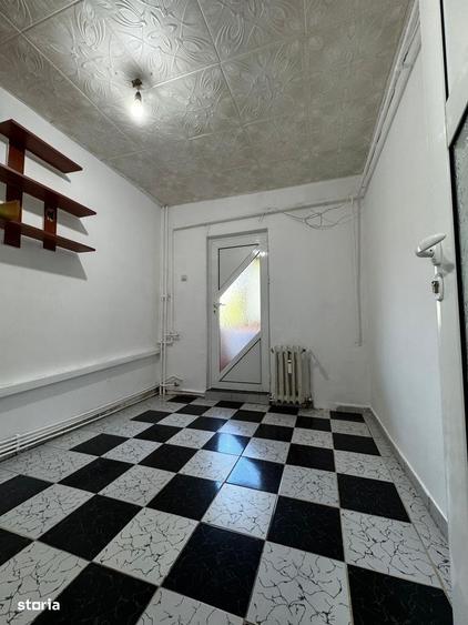 Garsonieră decomandată în Podul de Fier