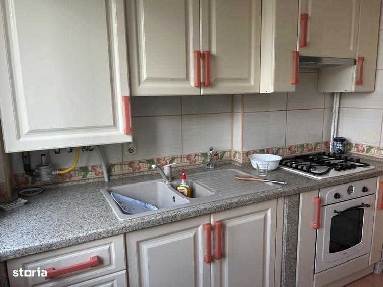 3 Camere,etaj 2 Centru - 7