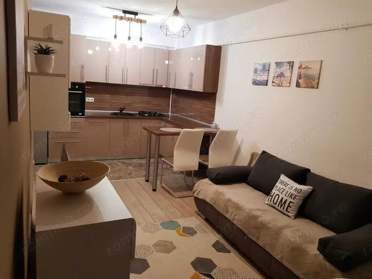 Apartament cu 2 camere semidecomandat în Gara de Nord