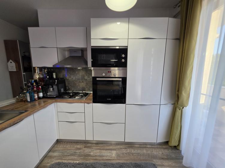 Apartament cu 2 camere decomandat în Găvana