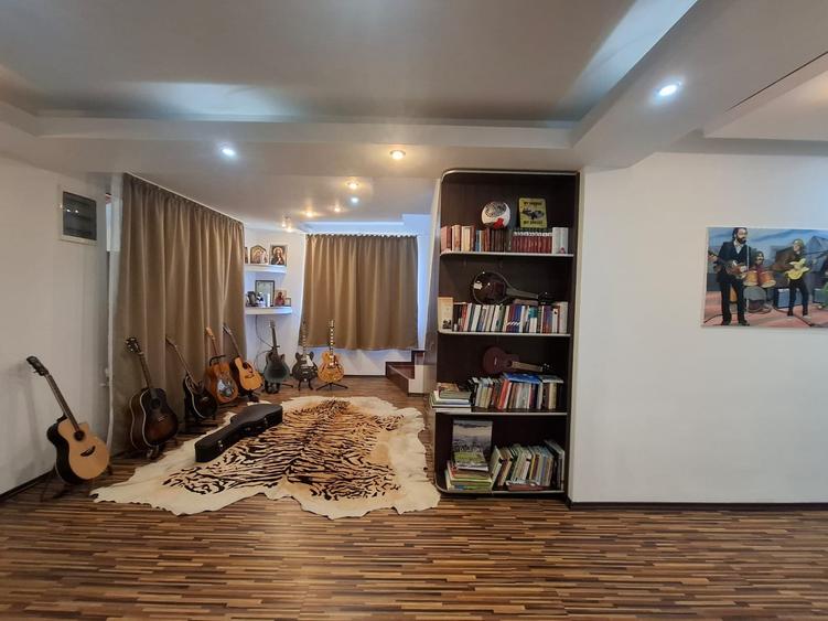 Casă individuală cu 5 camere cu Teren 1050 Mp în Palanca