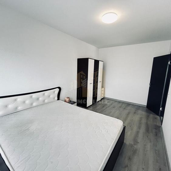 Apartament cu 3 camere decomandat, mobilat în Sânpetru
