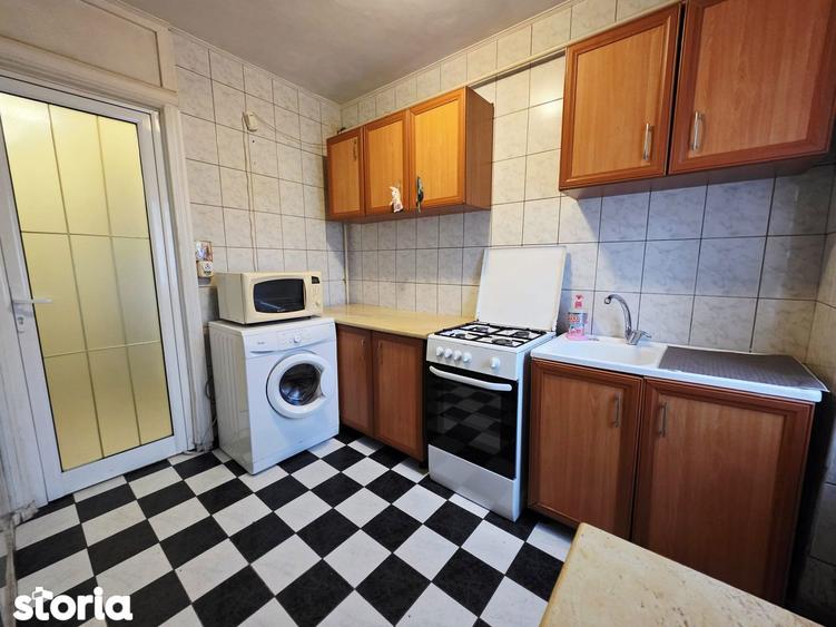 Apartament cu 2 camere, mobilat în Podu Roș