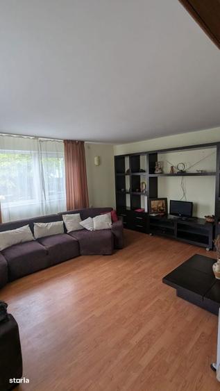 Casă cu 5 camere cu Teren 500 Mp în Central