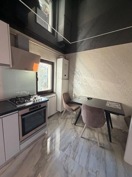 Apartament cu 2 camere decomandat în Buzaului