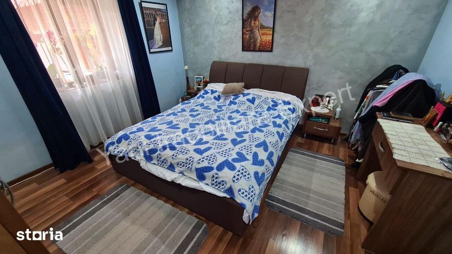 Casă cu 6 camere cu Teren 320 Mp în Corbeni