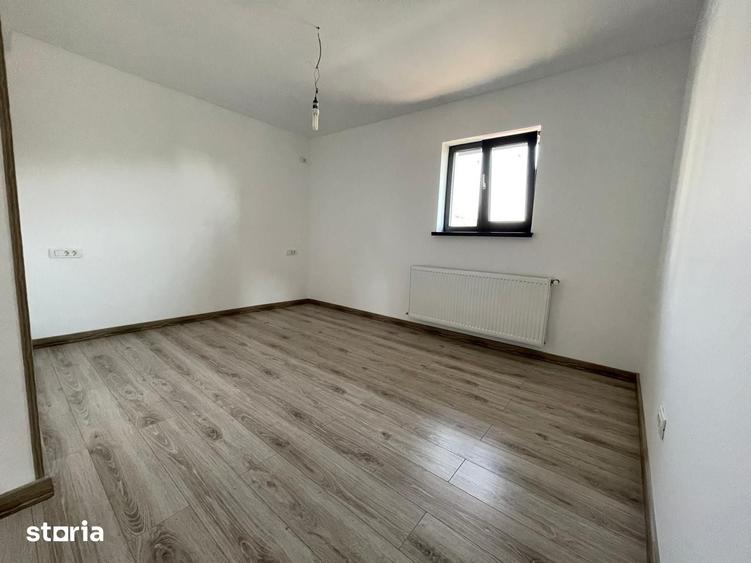 Casă cu 3 camere cu Teren 400 Mp în Domnești