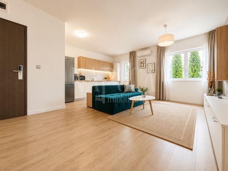 Apartament cu 2 camere semidecomandat în Central