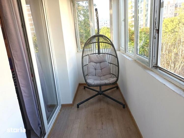 Apartament cu 3 camere semidecomandat în Titan