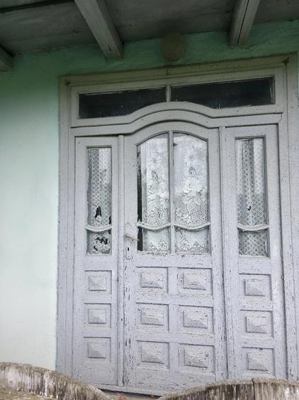 Casă cu 2 camere cu Teren 1829 Mp în Erbiceni